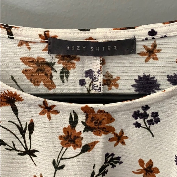 Top - Picture 2 of 3